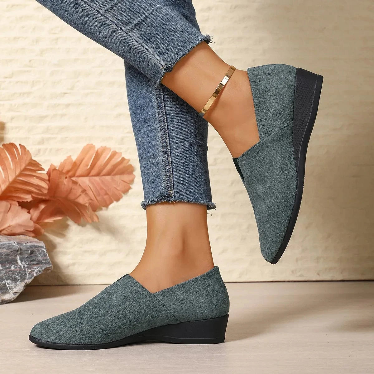 Breathable Mesh Slip-On Loafers - Fashorio
