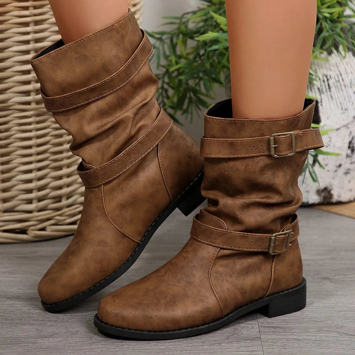 Mid-Calf Buckle Strap Boots Brown - Fashorio