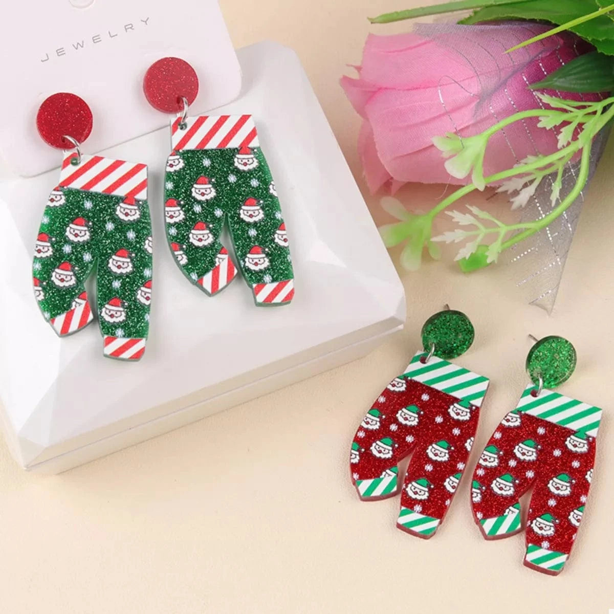 Christmas Holiday Santa Dangle Earrings - Fashorio