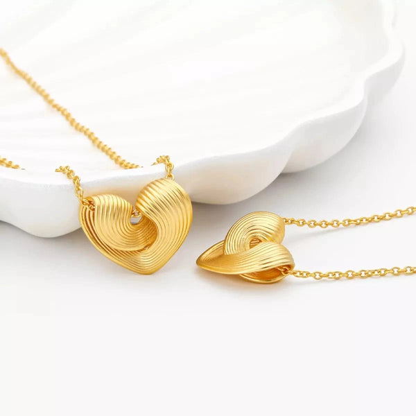 18K Gold-Plated Heart Pendant Necklace Gold One Size - Fashorio