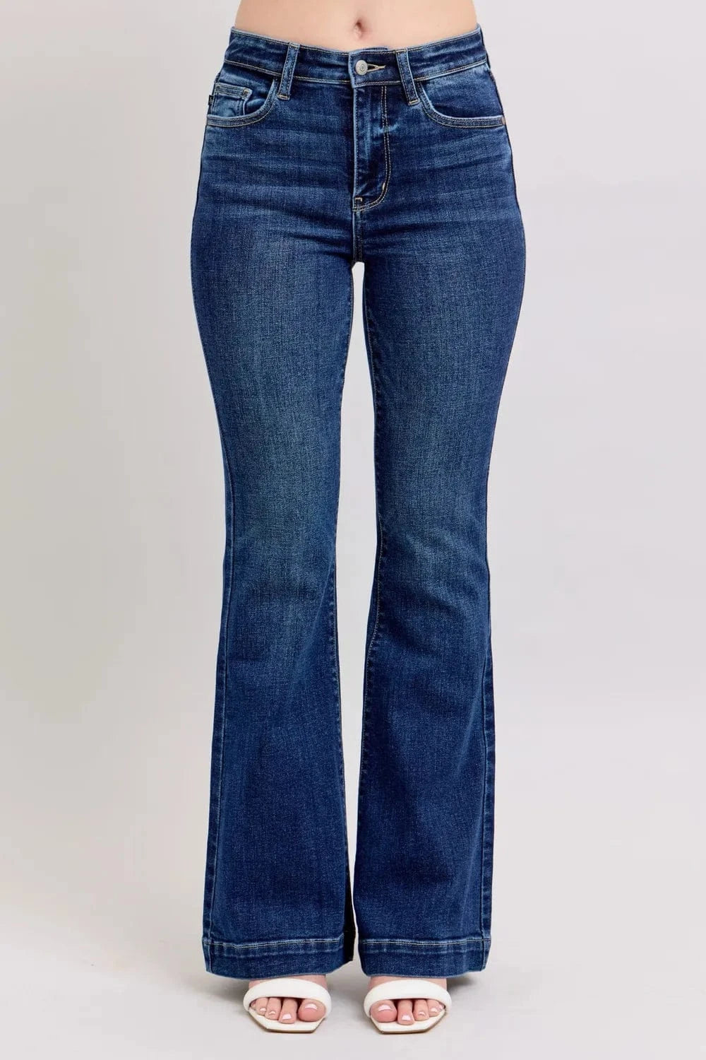 Plus Size High Rise Flare Jeans – Retro Stretch Denim - Fashorio