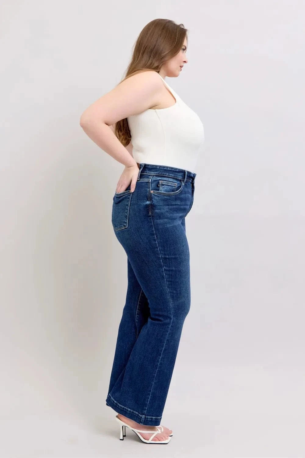 Plus Size High Rise Flare Jeans – Retro Stretch Denim - Fashorio