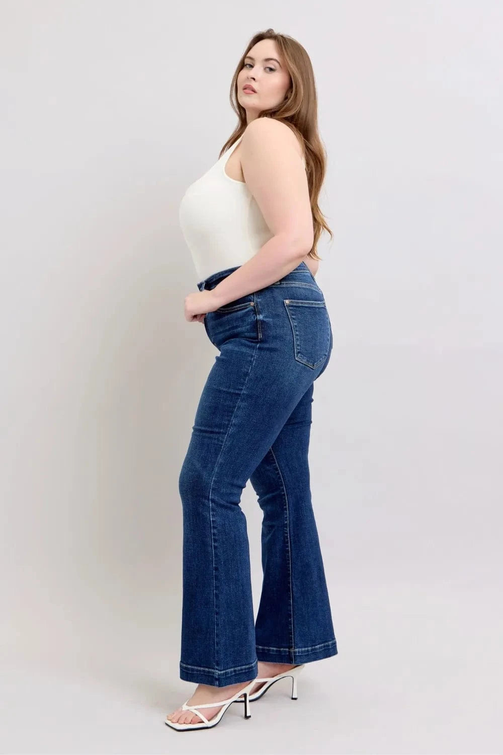 Plus Size High Rise Flare Jeans – Retro Stretch Denim - Fashorio
