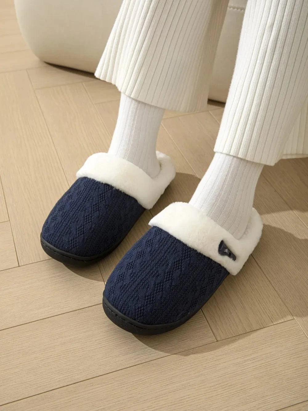 Horn Buckle Furry Texture Flat Slippers Dark Navy - Fashorio