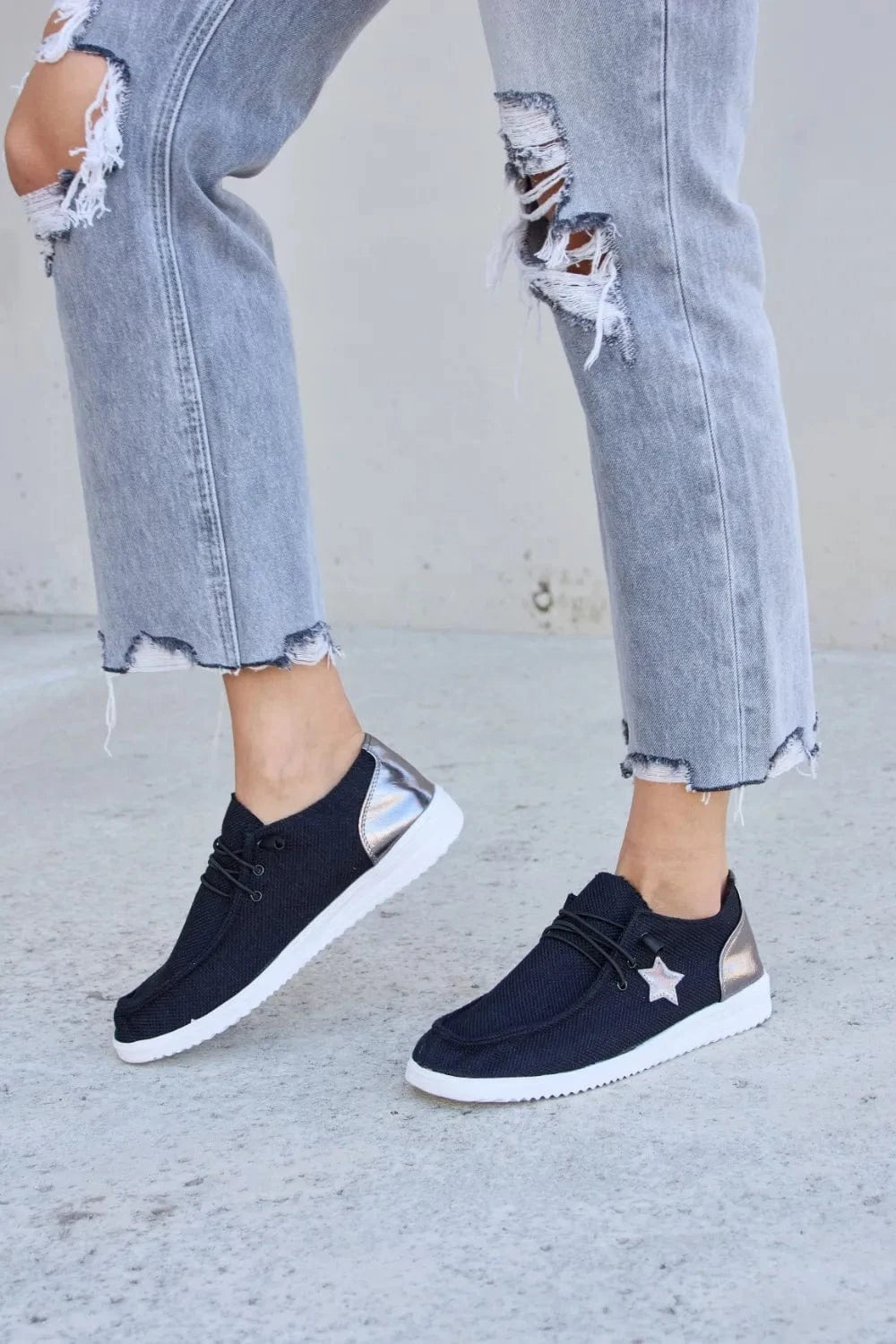 Forever Link Star Lace-Up Flat Sneakers - Fashorio