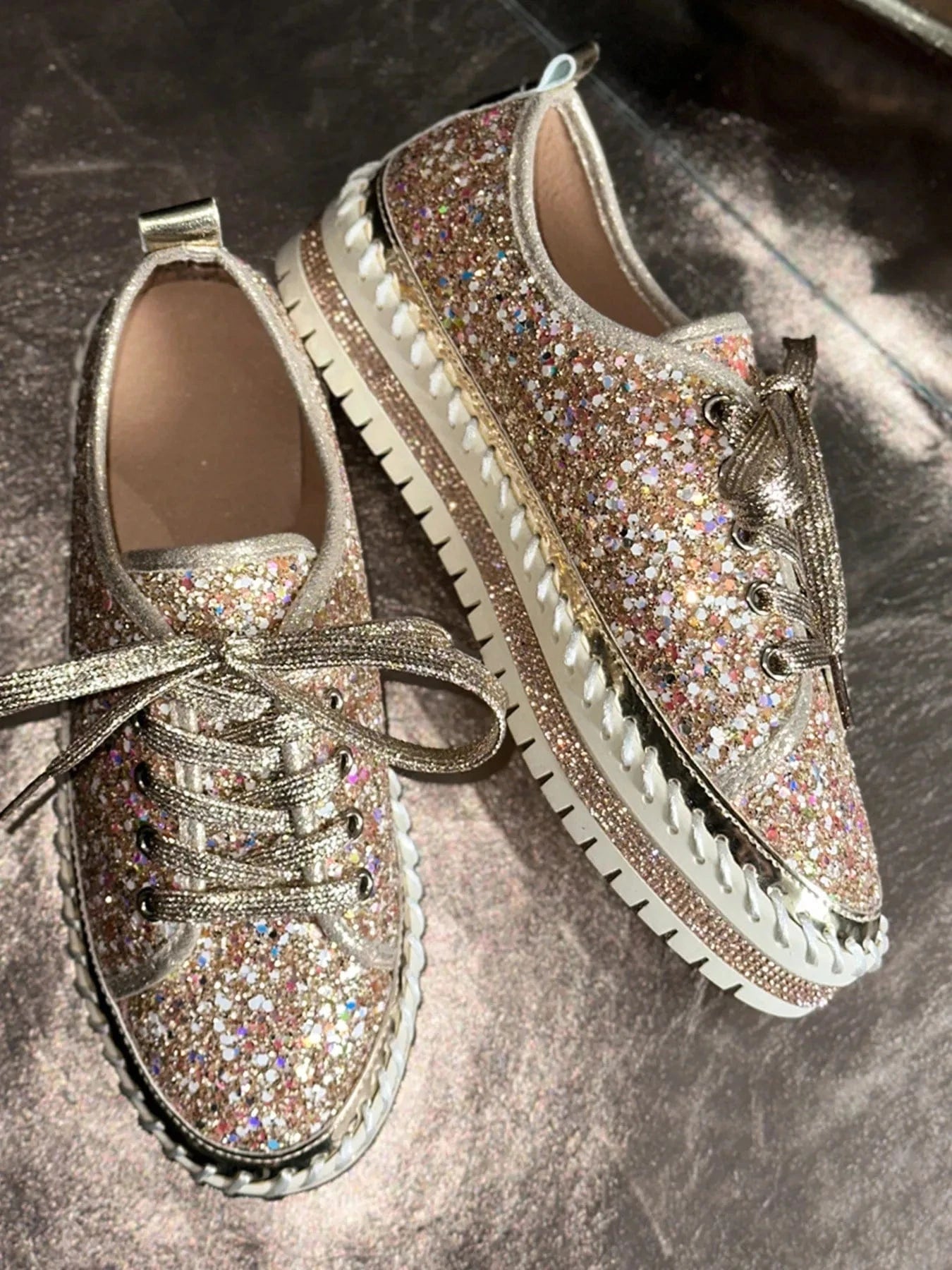 Lace Up Round Toe Platform Sneakers Gold - Fashorio