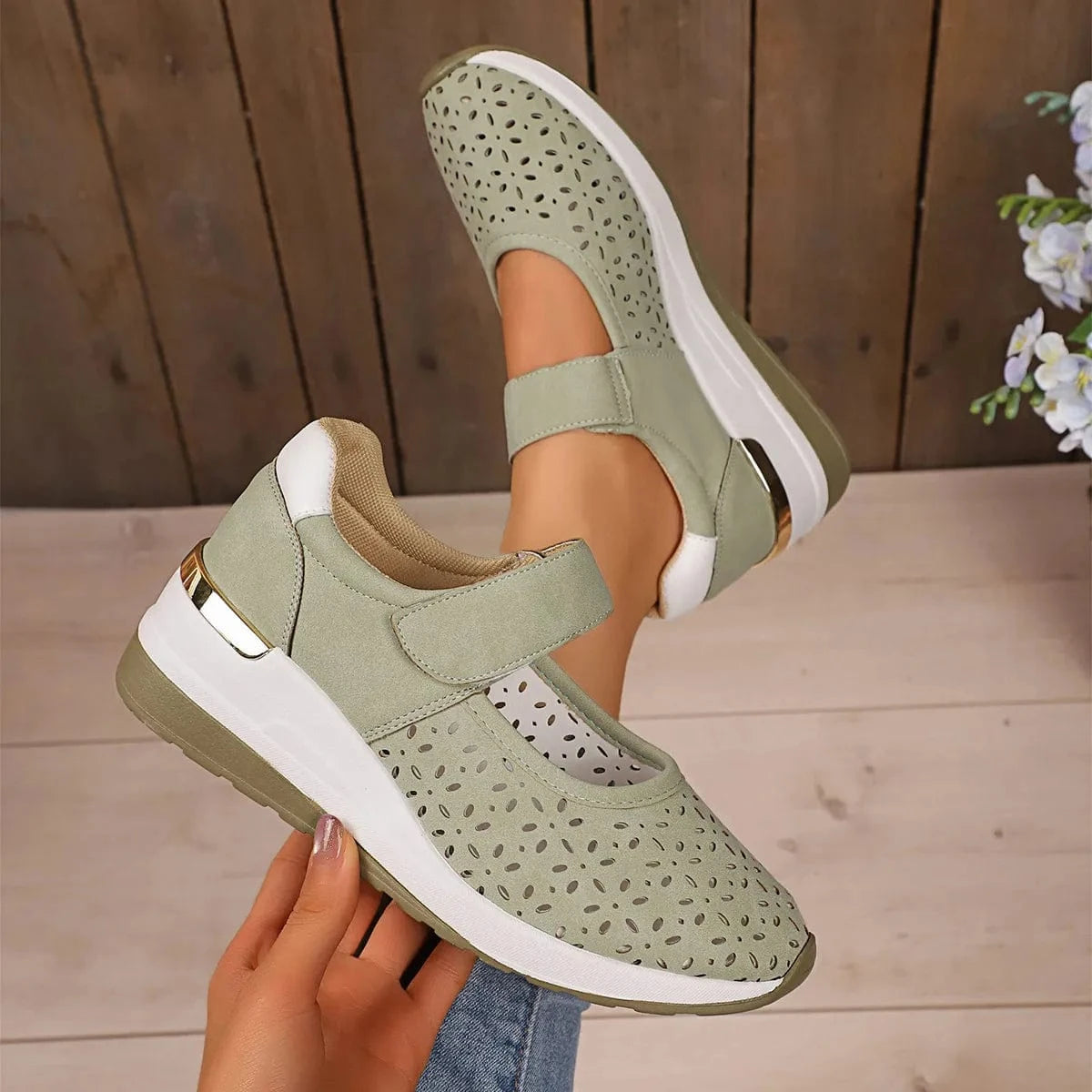 Round Toe Wedge Sneakers Green - Fashorio