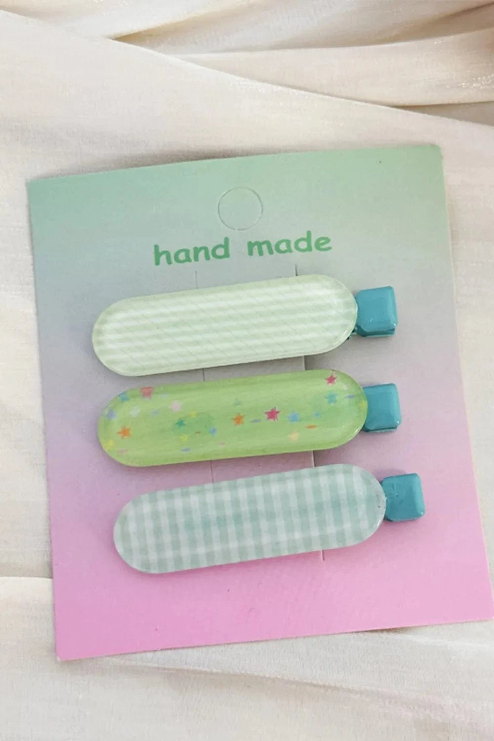 2-Piece Acrylic Hair Pins Gum Leaf One Size - Fashorio