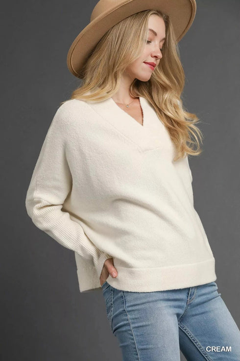 Umgee V-Neck Sweater with Wide Trim Detail - Fashorio