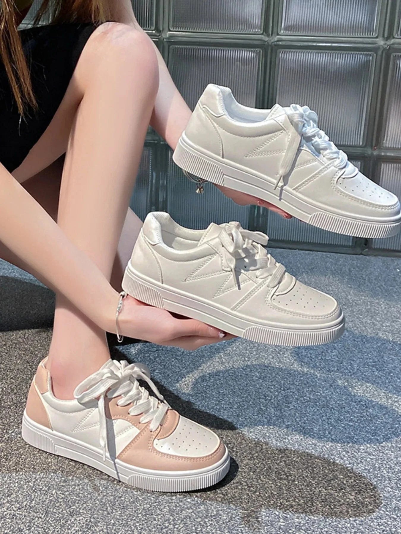 Lace Up Round Toe Sneakers - Fashorio
