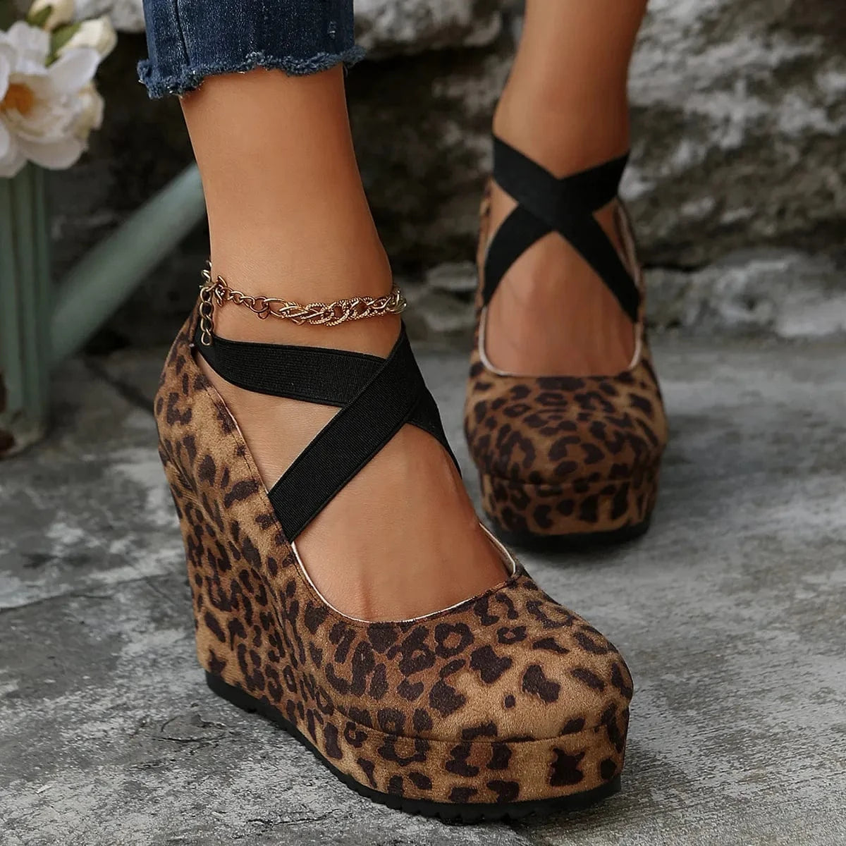 Crisscross Platform Wedge Pumps Leopard - Fashorio
