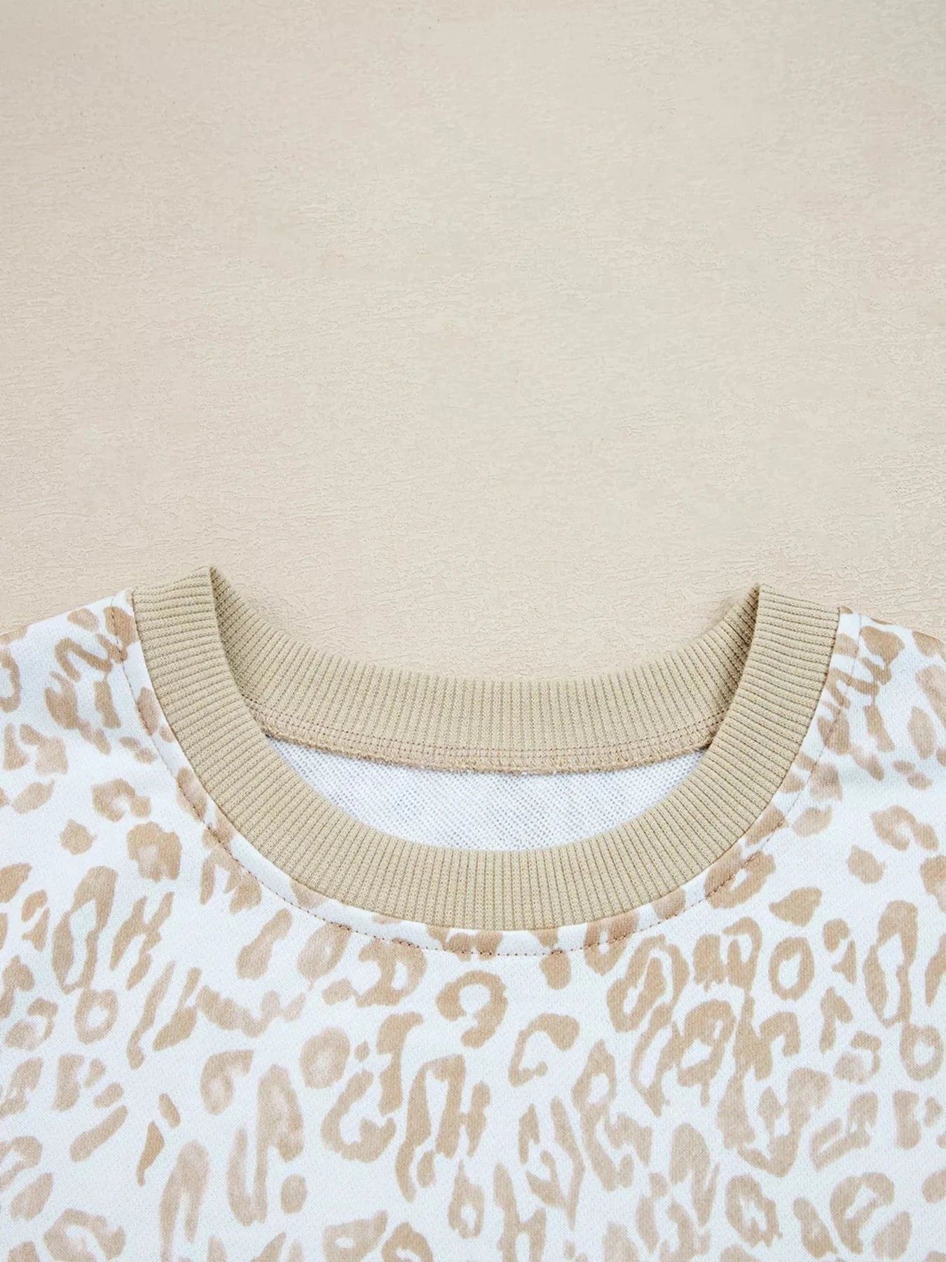 Leopard Ruffle Detail Ribbed Trim Round Neck Sweatshirt - Fashorio