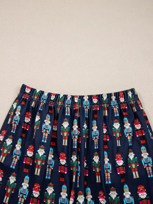 Fashorio Mama Claus Plaid Letter Tee and Nutcracker Shorts 2pcs Lounge Set