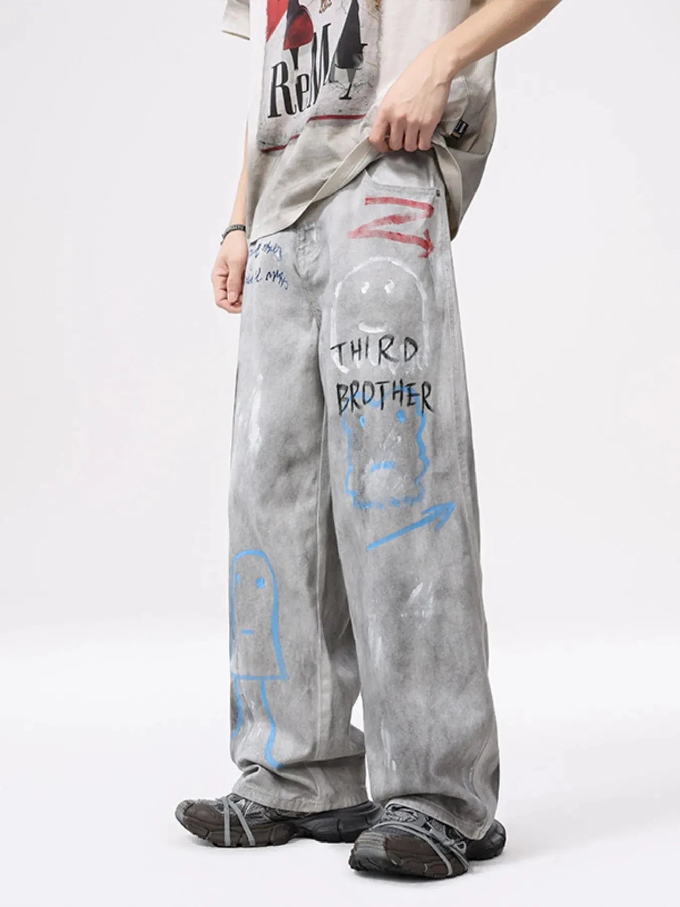 Men's Distressed Graffiti Print Wide Leg Jeans - Fashorio