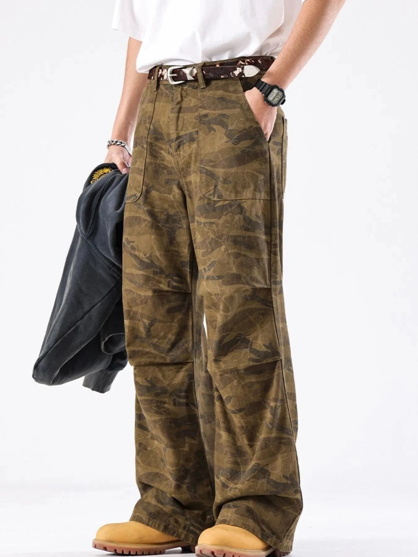 Men's Vintage Camouflage Wide-Leg Jeans - Fashorio