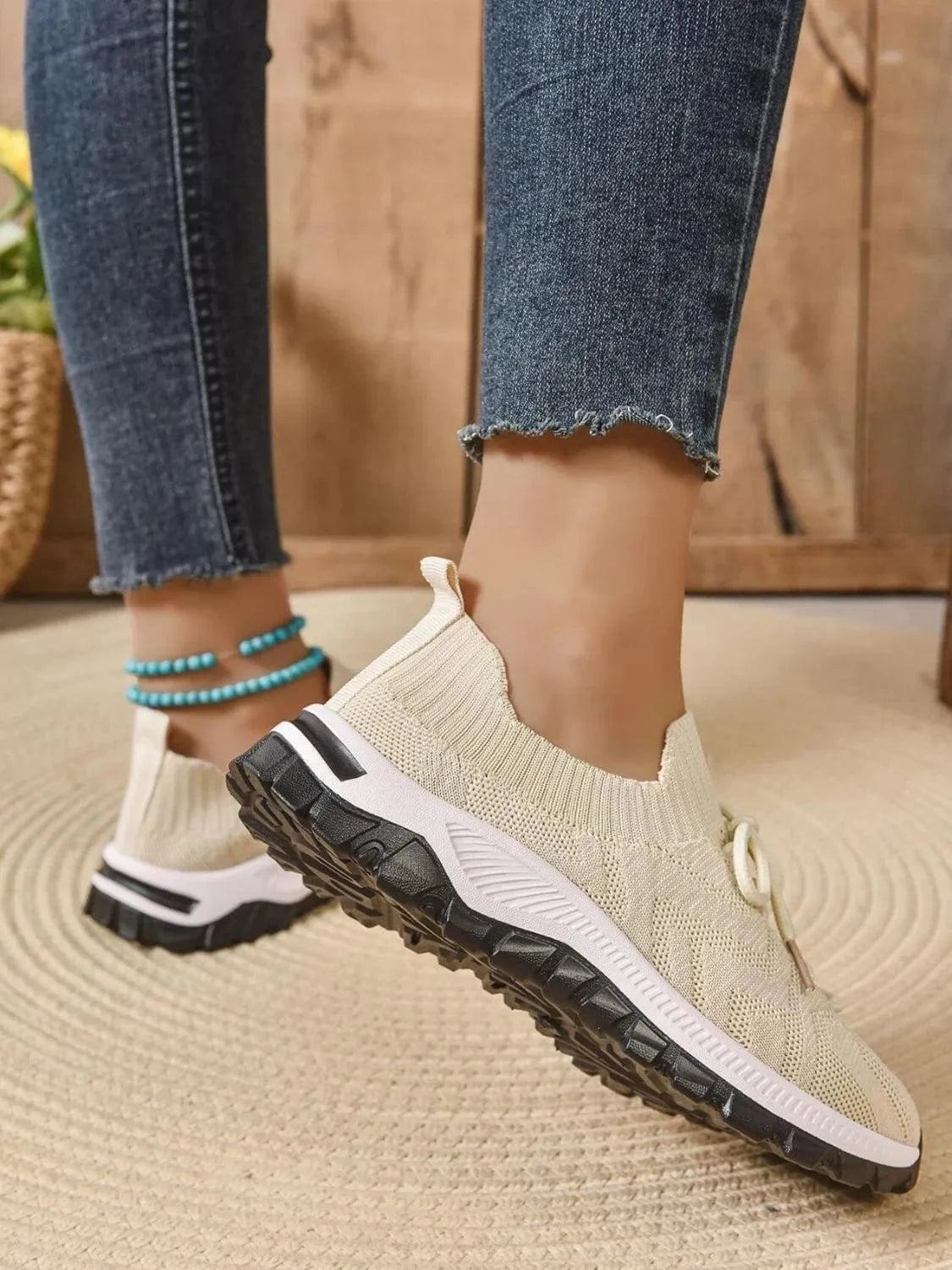 Mesh Knit Lace Up Athletic - Fashorio