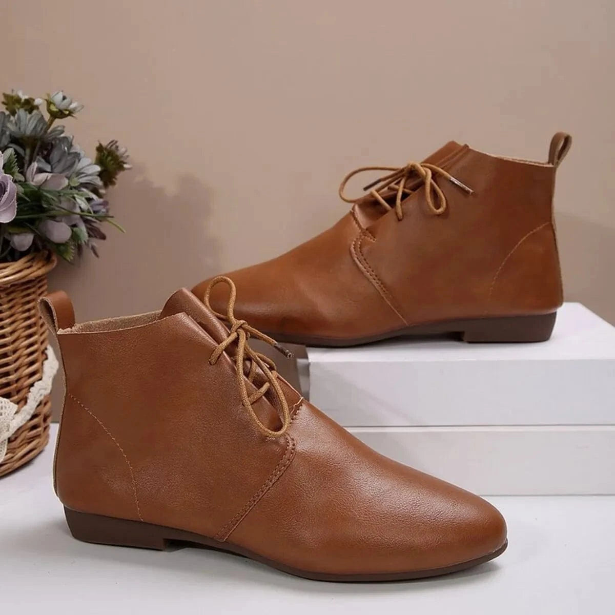 Point Toe Lace Up Boots - Fashorio