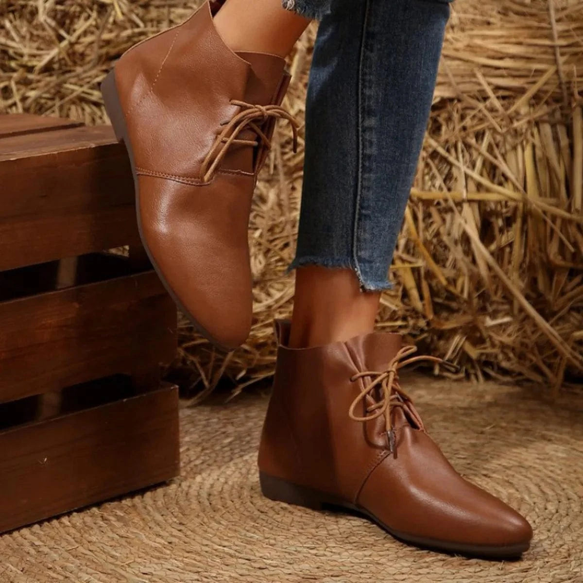 Point Toe Lace Up Boots - Fashorio