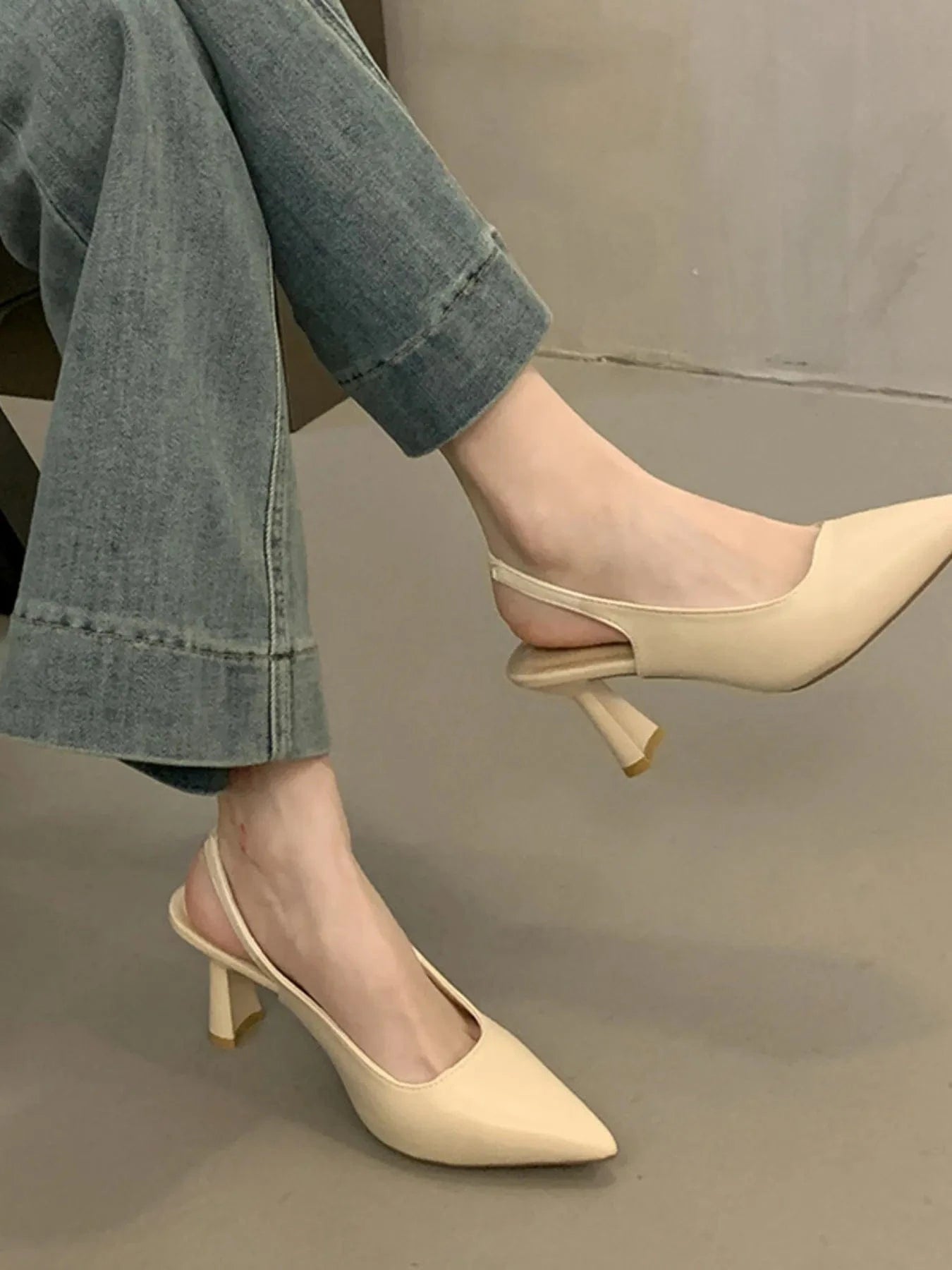 Point Toe Mid Heels Pumps - Fashorio