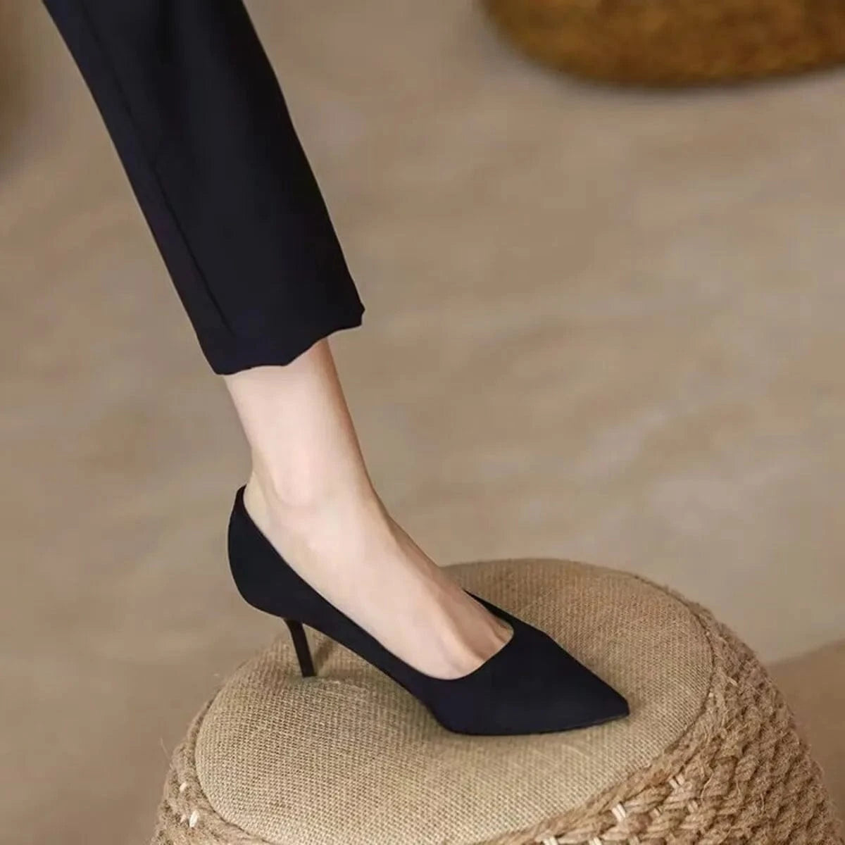 Point Toe Stiletto Pumps - Fashorio