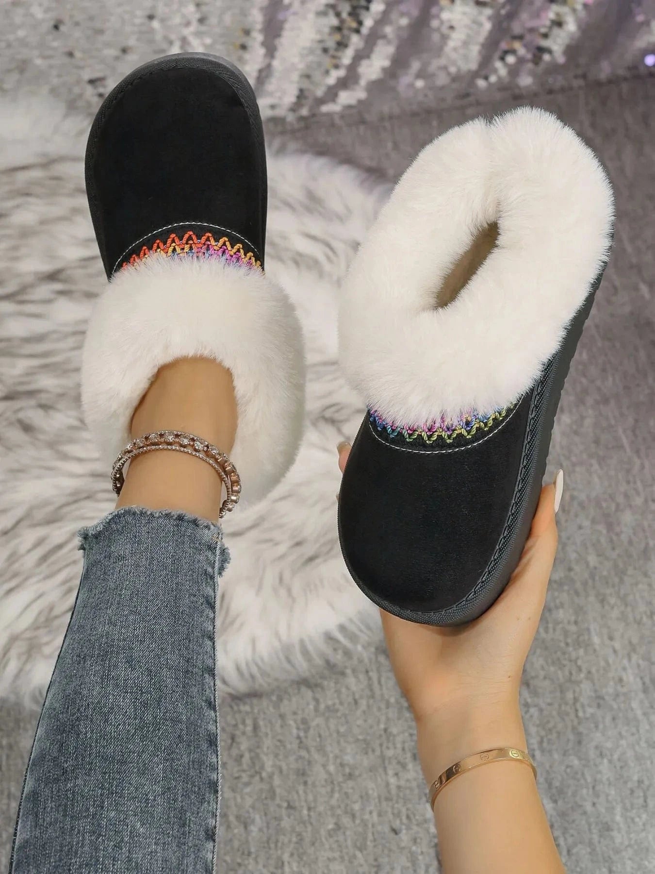 Round Toe Platform Boots - Fashorio