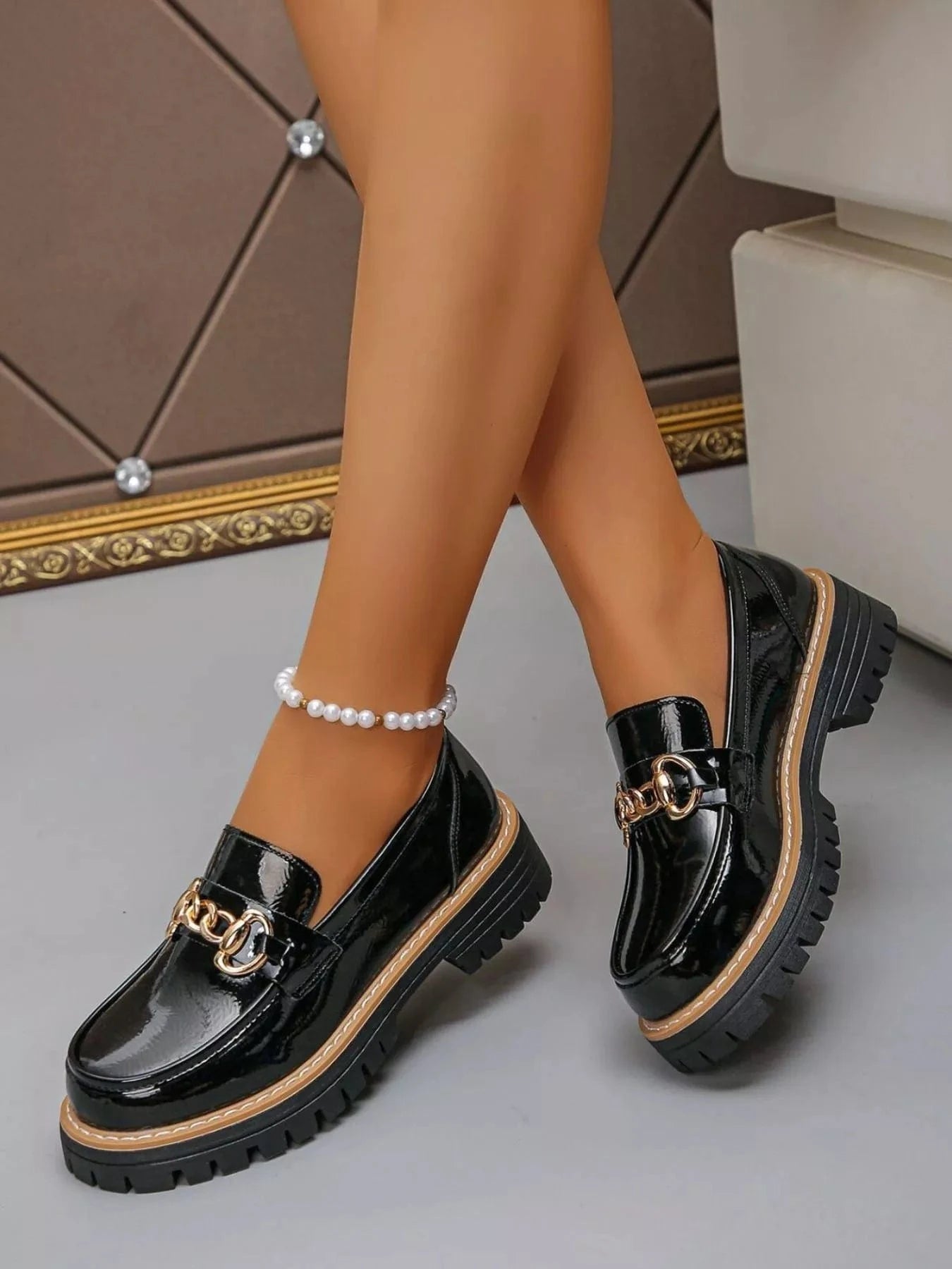Round Toe Platform Loafers - Fashorio