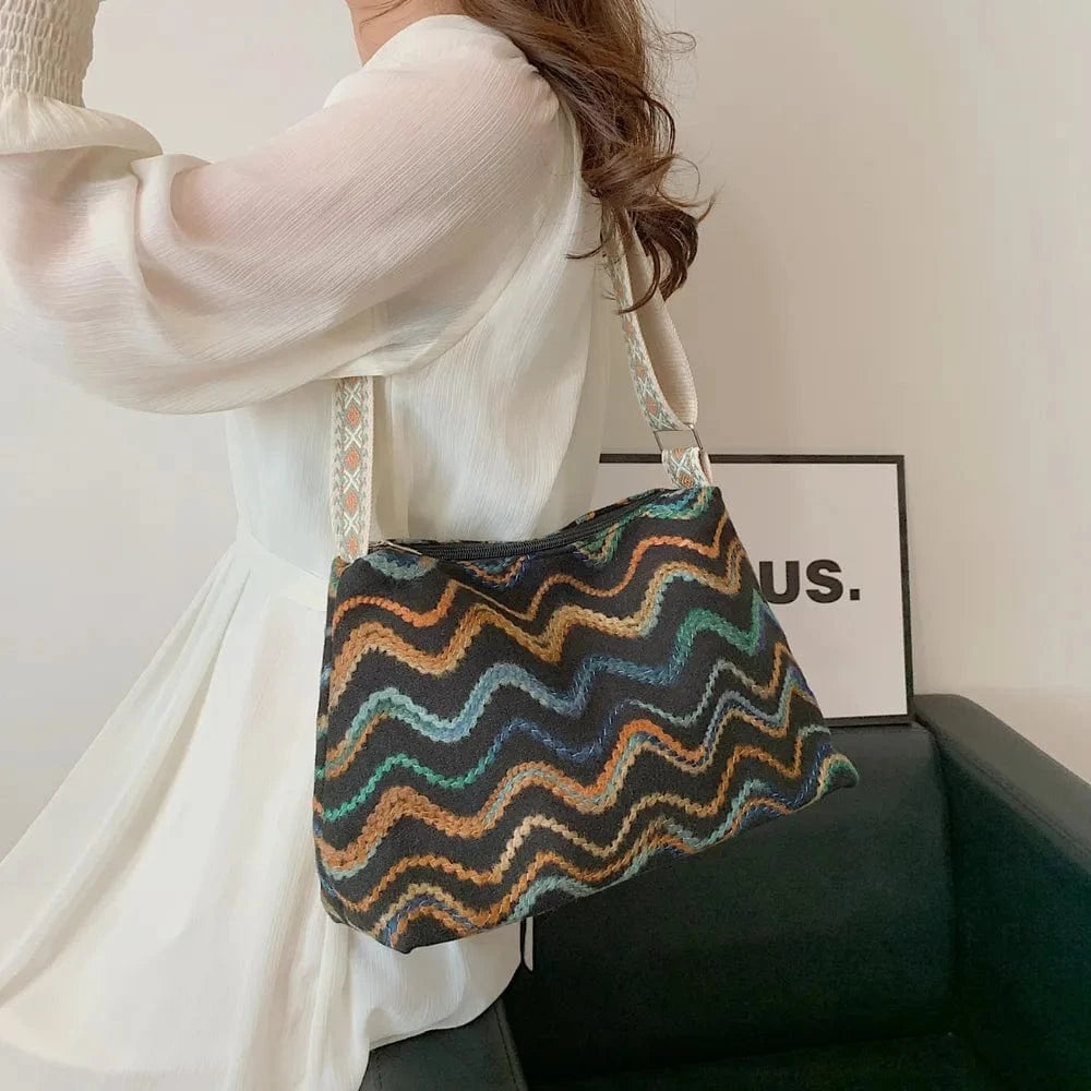 Adjustable Strap Medium Shoulder Bag - Fashorio