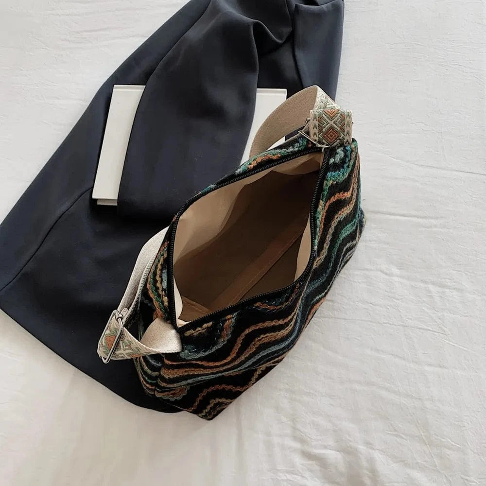 Adjustable Strap Medium Shoulder Bag - Fashorio