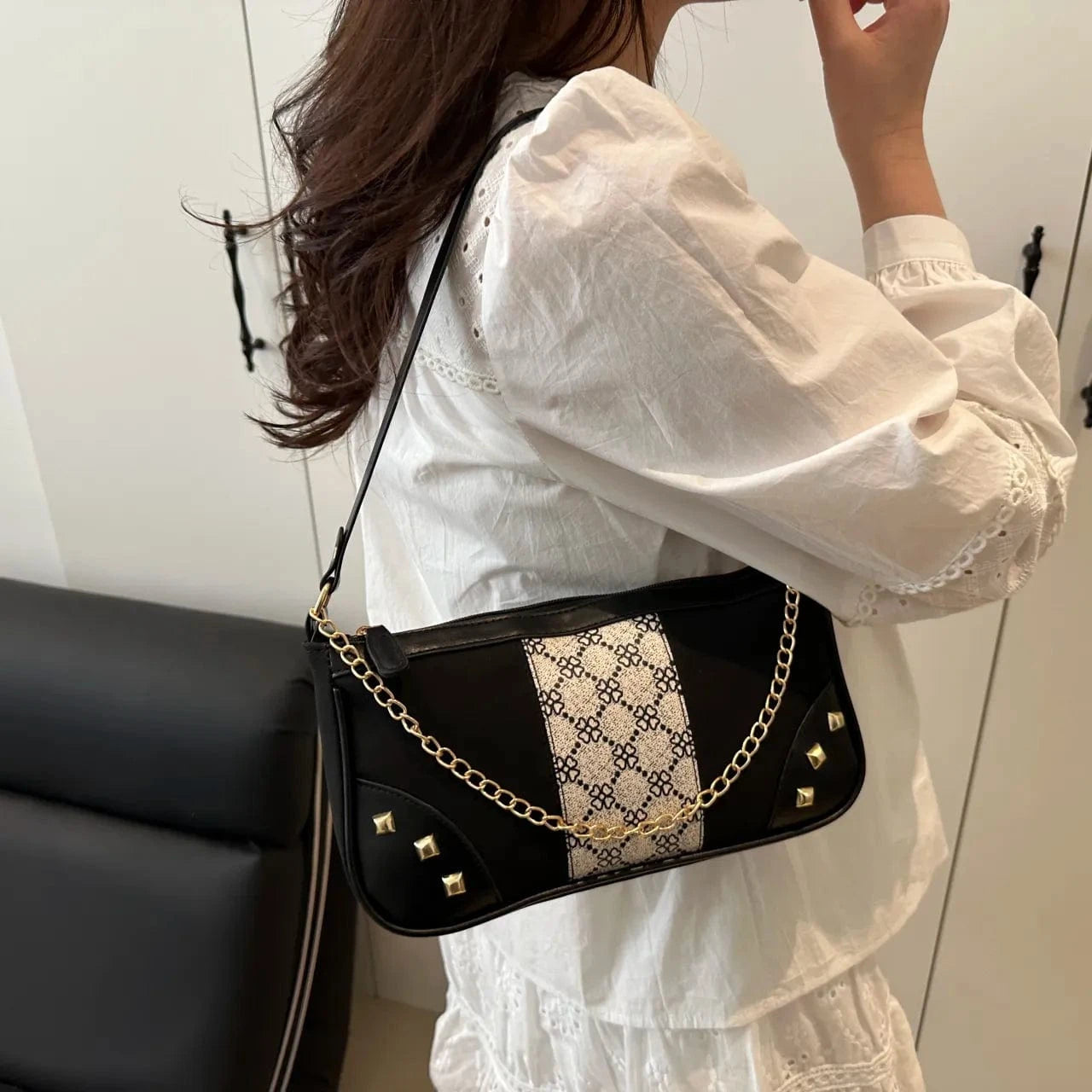 Chain Shoulder Bag with Studded Details - Fashorio