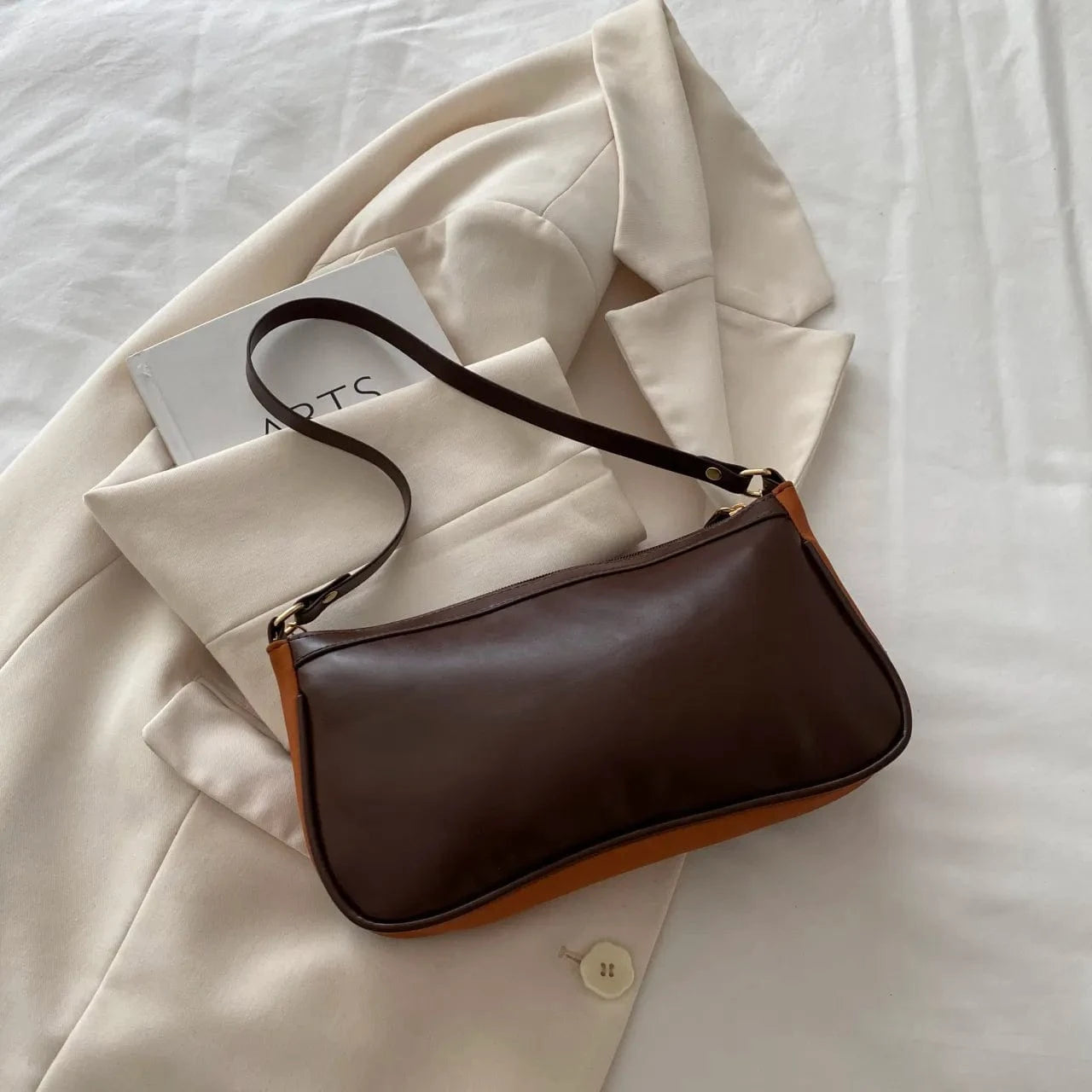 Chain Shoulder Bag with Studded Details - Fashorio
