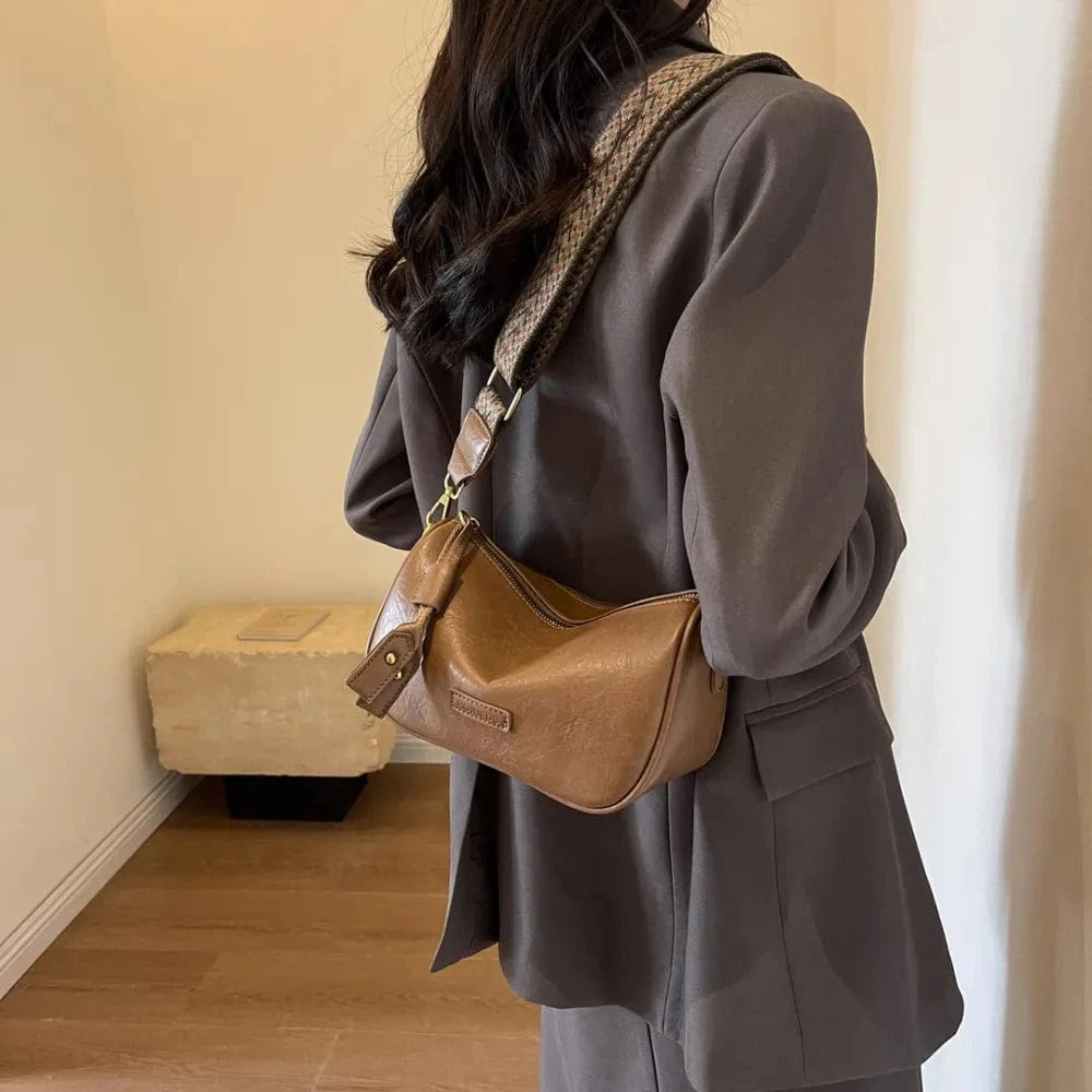PU Leather Shoulder Bag - Fashorio