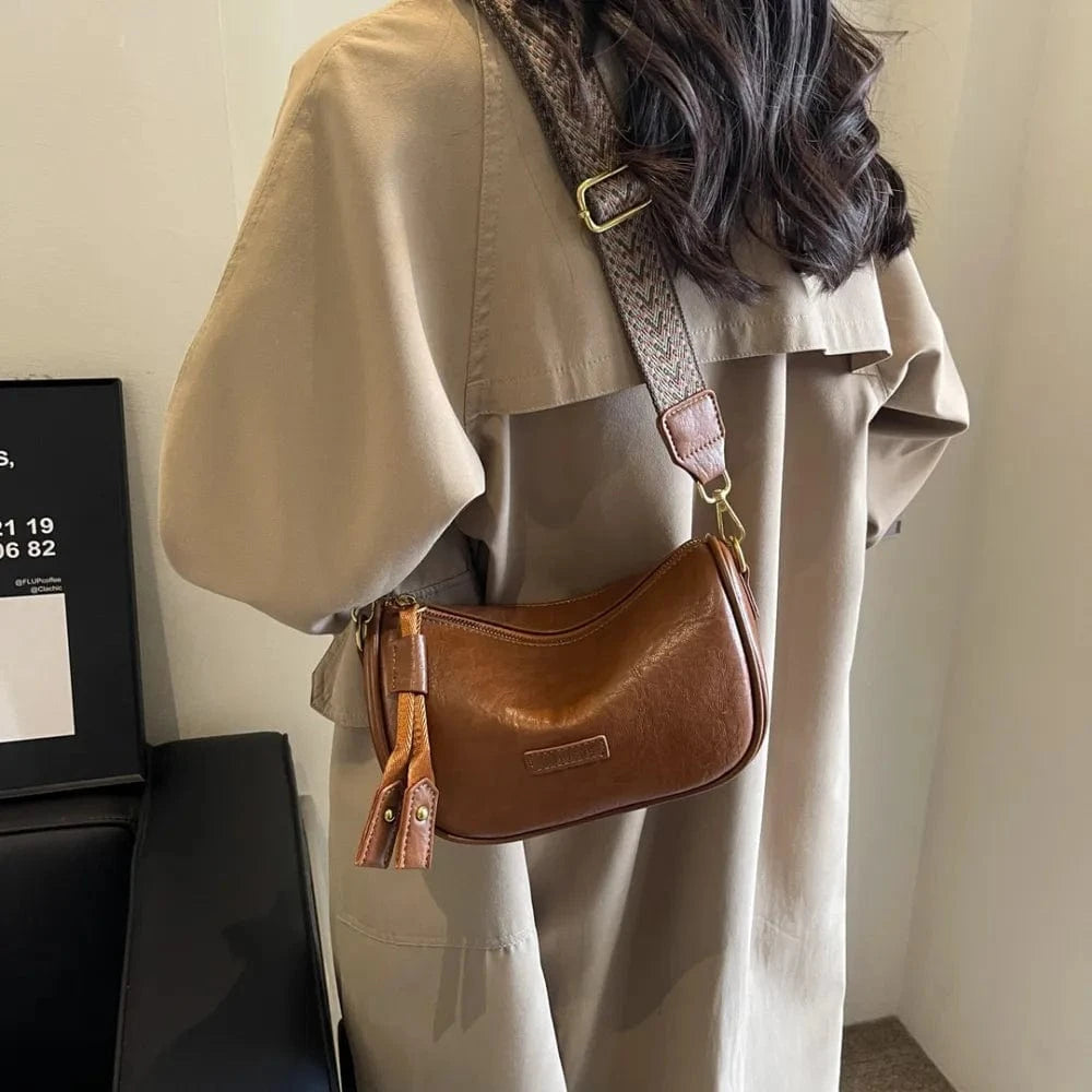 PU Leather Shoulder Bag - Fashorio