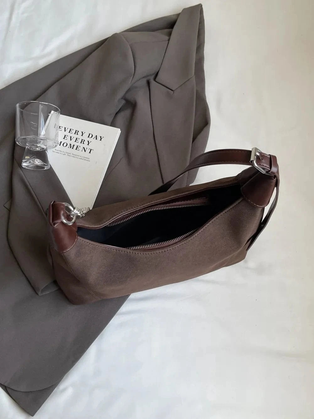 Suede Adjustable Strap Shoulder Bag - Fashorio