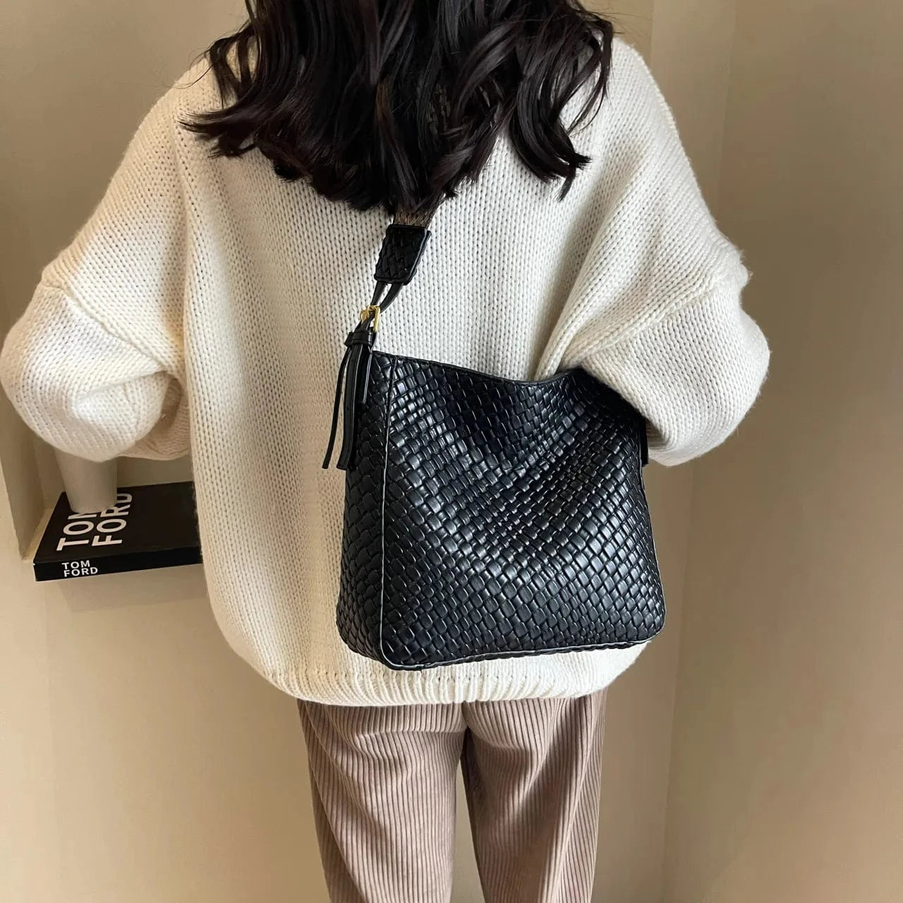 Woven Leather Shoulder Bag with Adjustable Strap - Fashorio