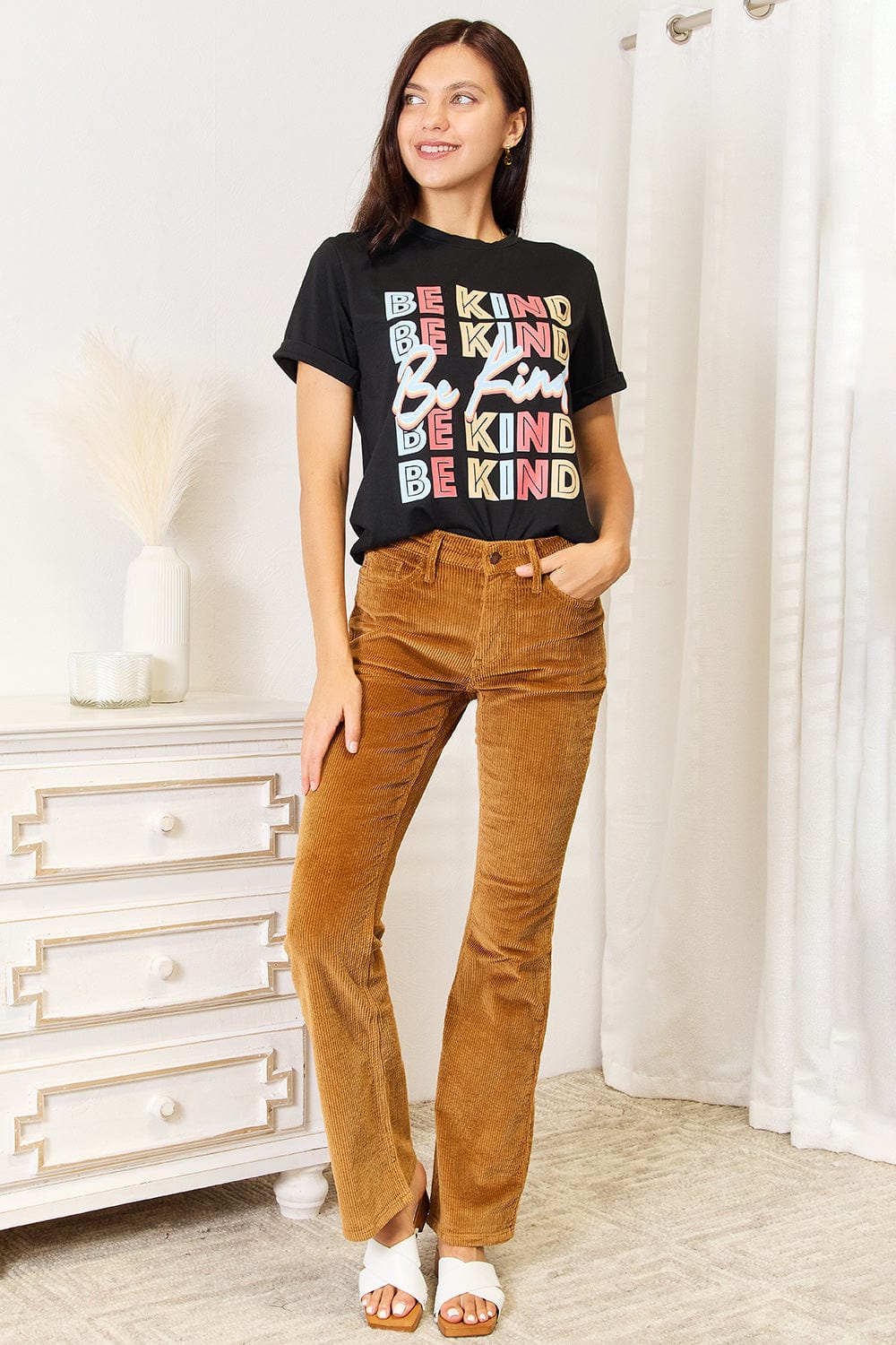Simply Love BE KIND Graphic Round Neck T-Shirt - Fashorio