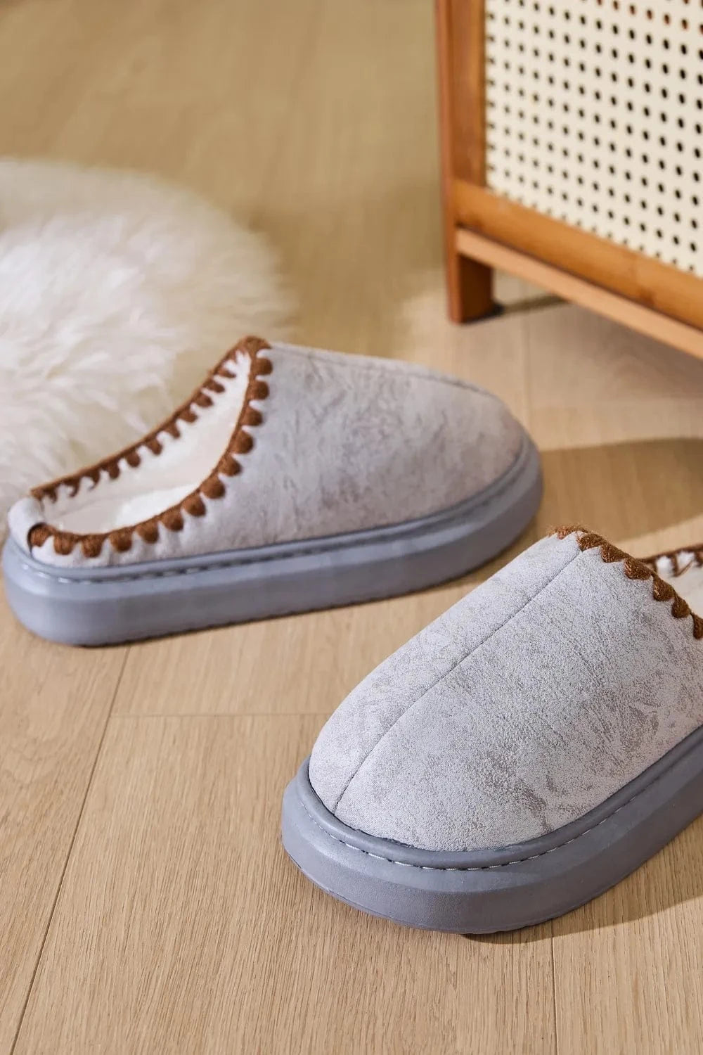 Thermal Round Toe Platform Slippers - Fashorio