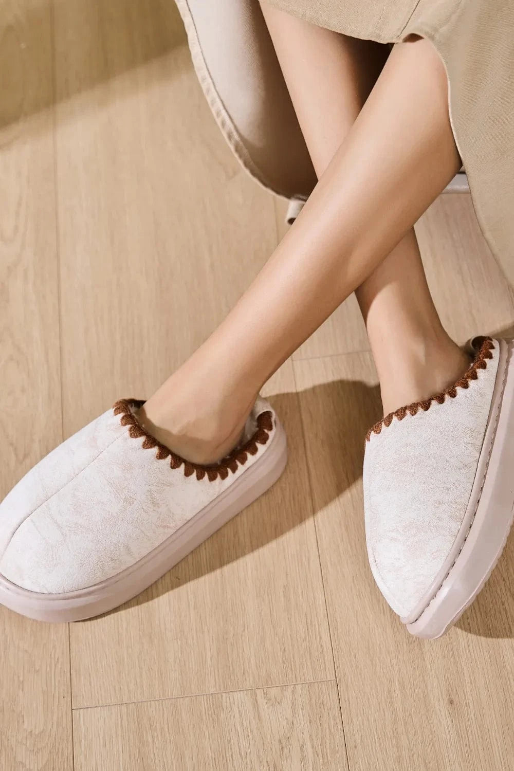 Thermal Round Toe Platform Slippers - Fashorio