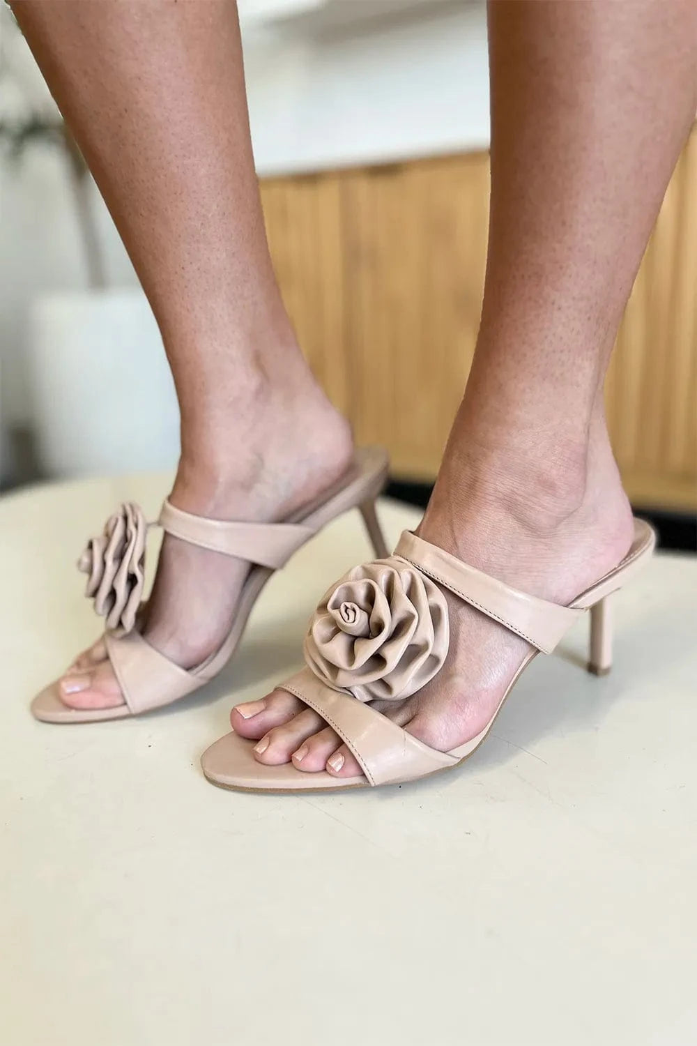 Weeboo Flower PU Leather Stiletto Heel Sandals - Fashorio