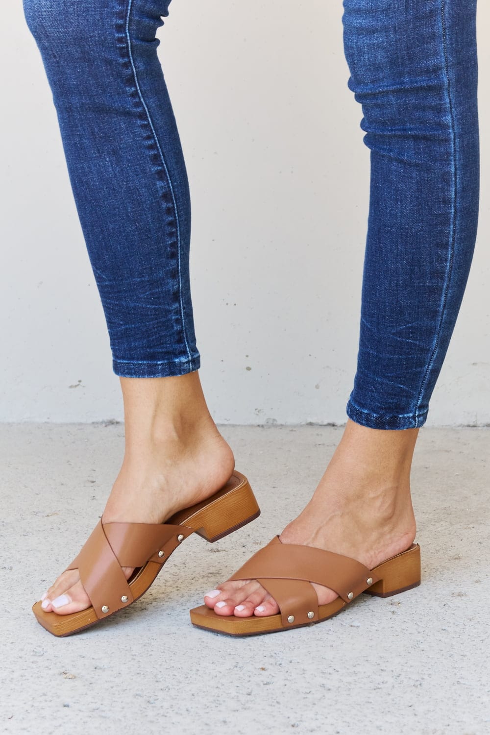 Weeboo Step Into Summer Criss Cross Wooden Clog Mule in Brown - Fashorio