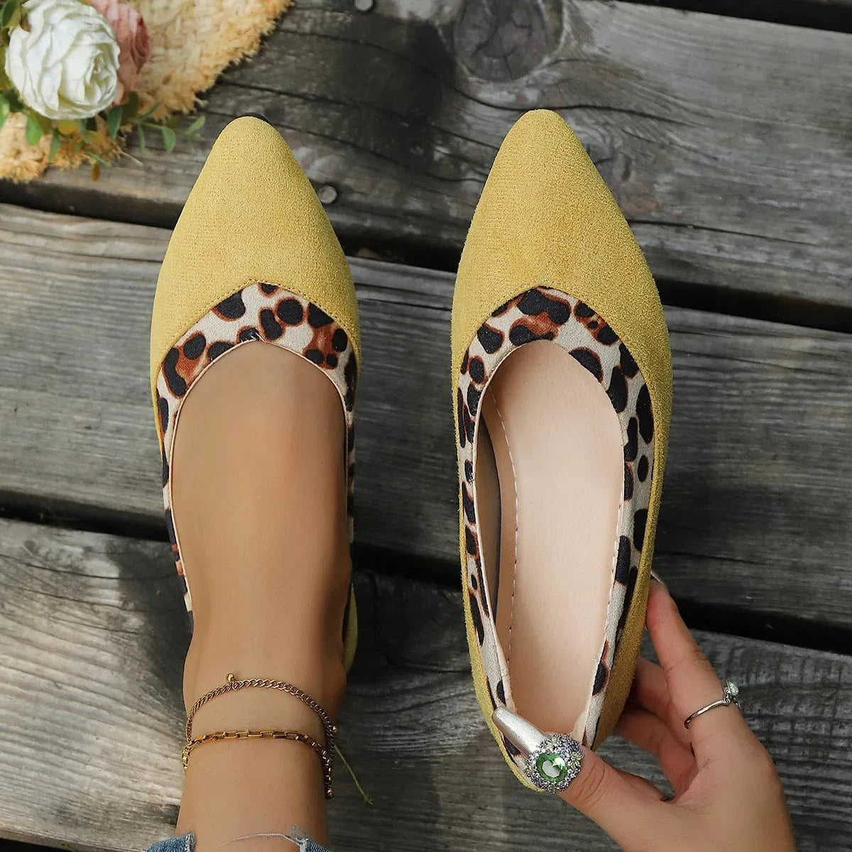 Leopard Pointed Toe Slip-Ons Yellow - Fashorio