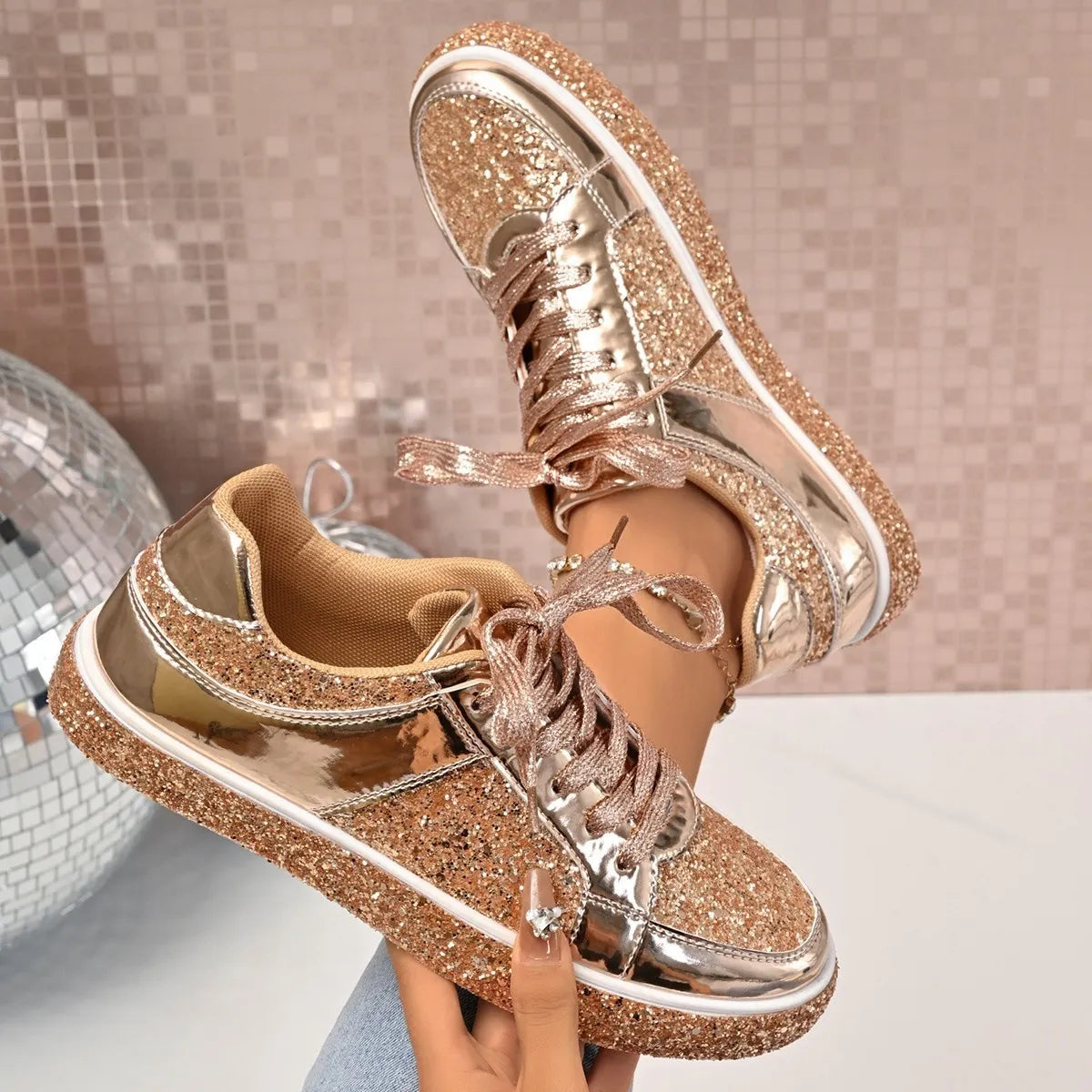 Round Toe Lace Up Sneakers - Fashorio