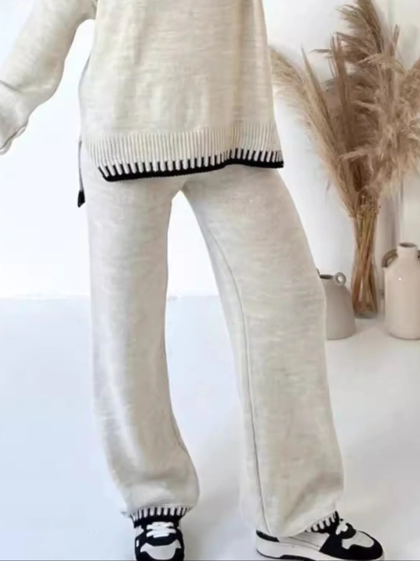 Contrast Trim Round Neck Top and Pants Sweater Set - Fashorio
