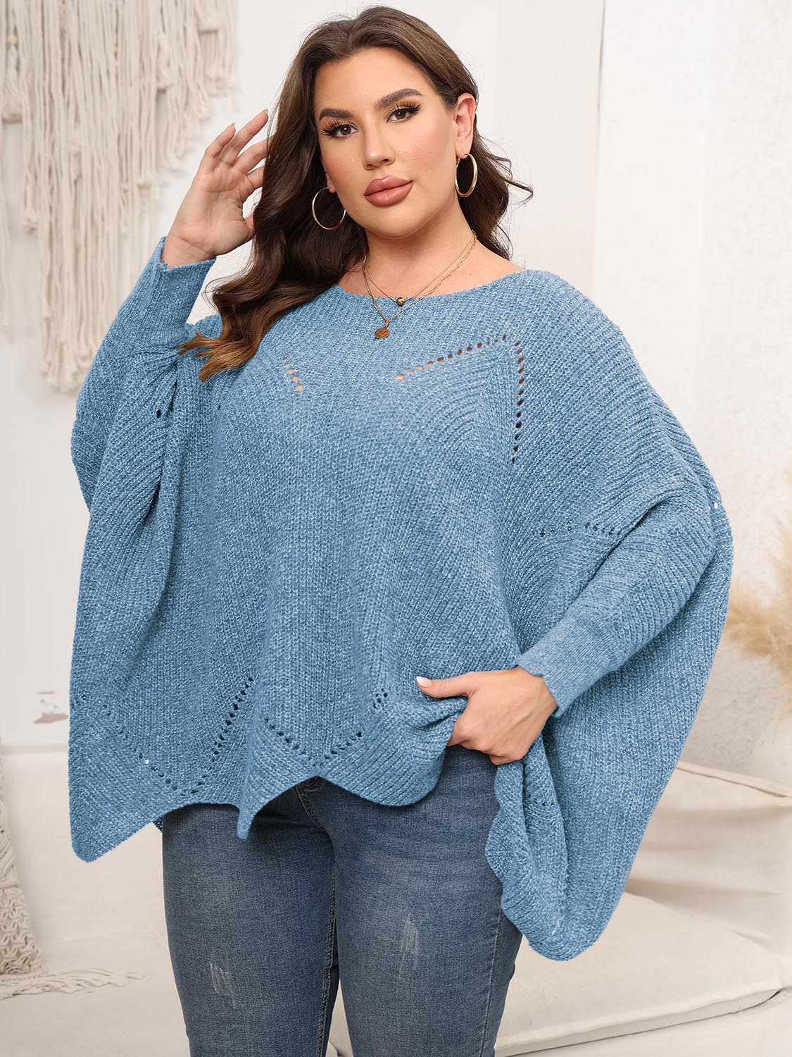 Plus Size Round Neck Batwing Sleeve Sweater - Fashorio
