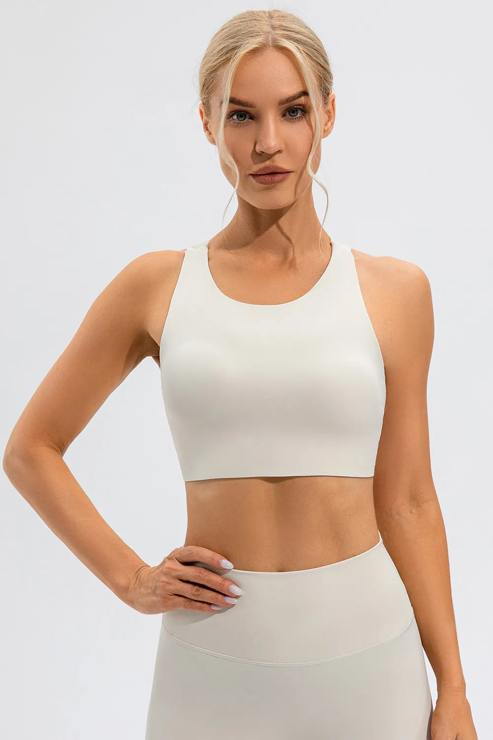 Round Neck Cutout Cropped Active Tank White - Fashorio