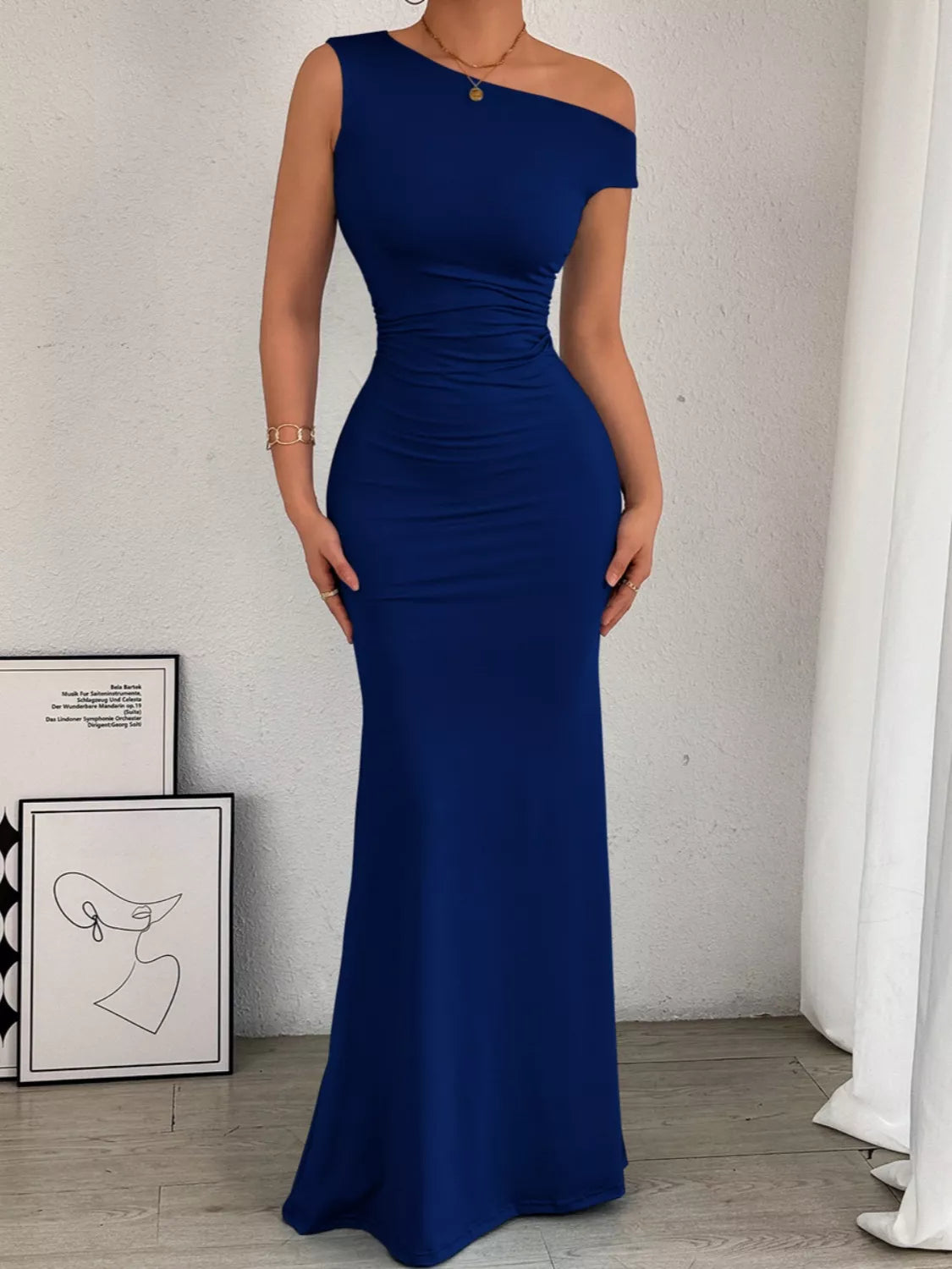 Bodycon maxi dress in bright colour