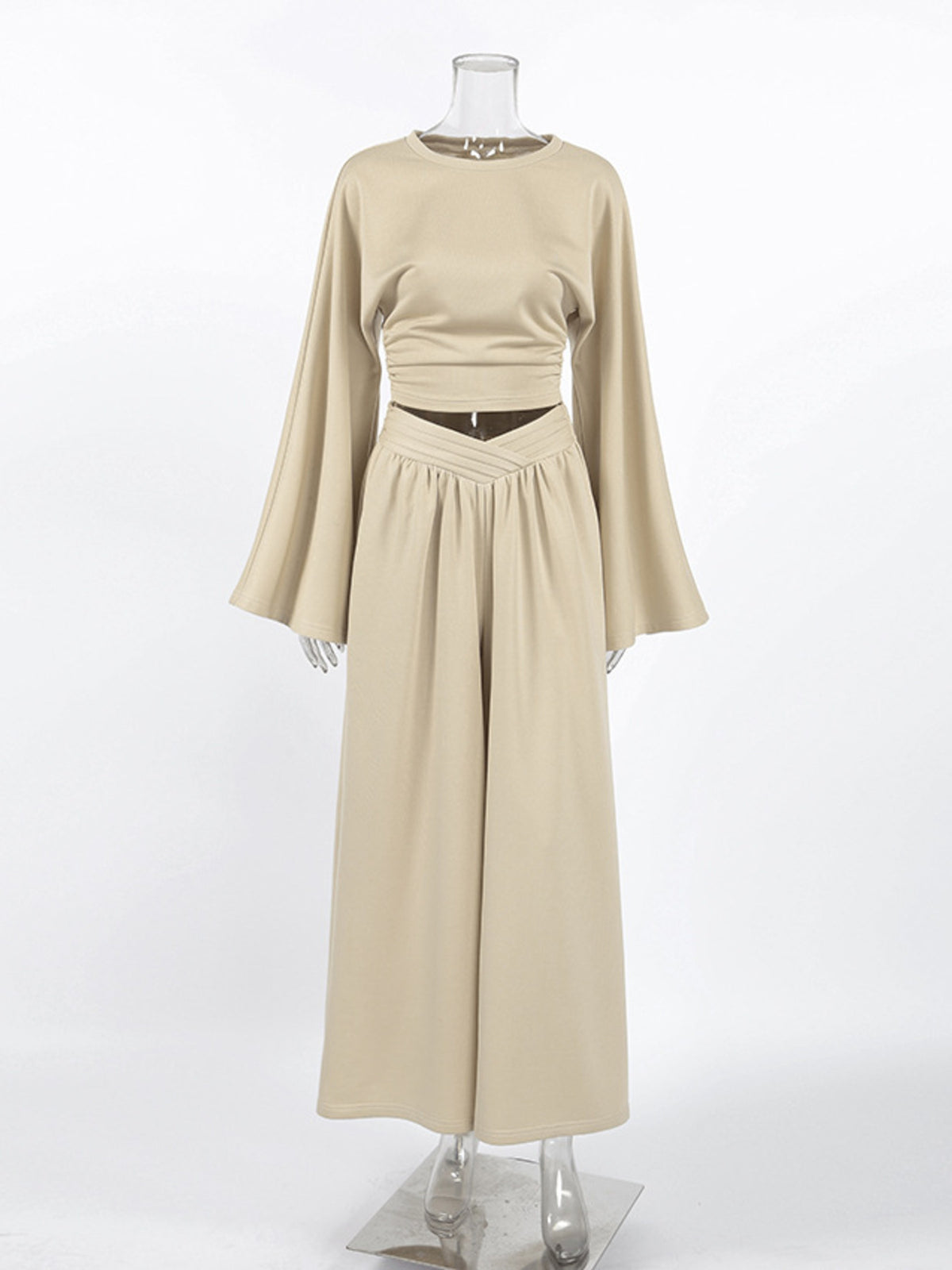 Round neck top zip detail