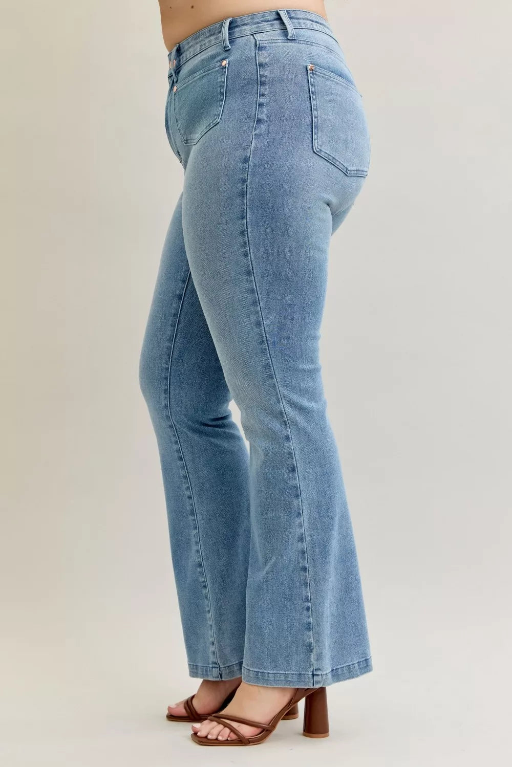 Judy Blue contrast wash bootcut jeans back detail