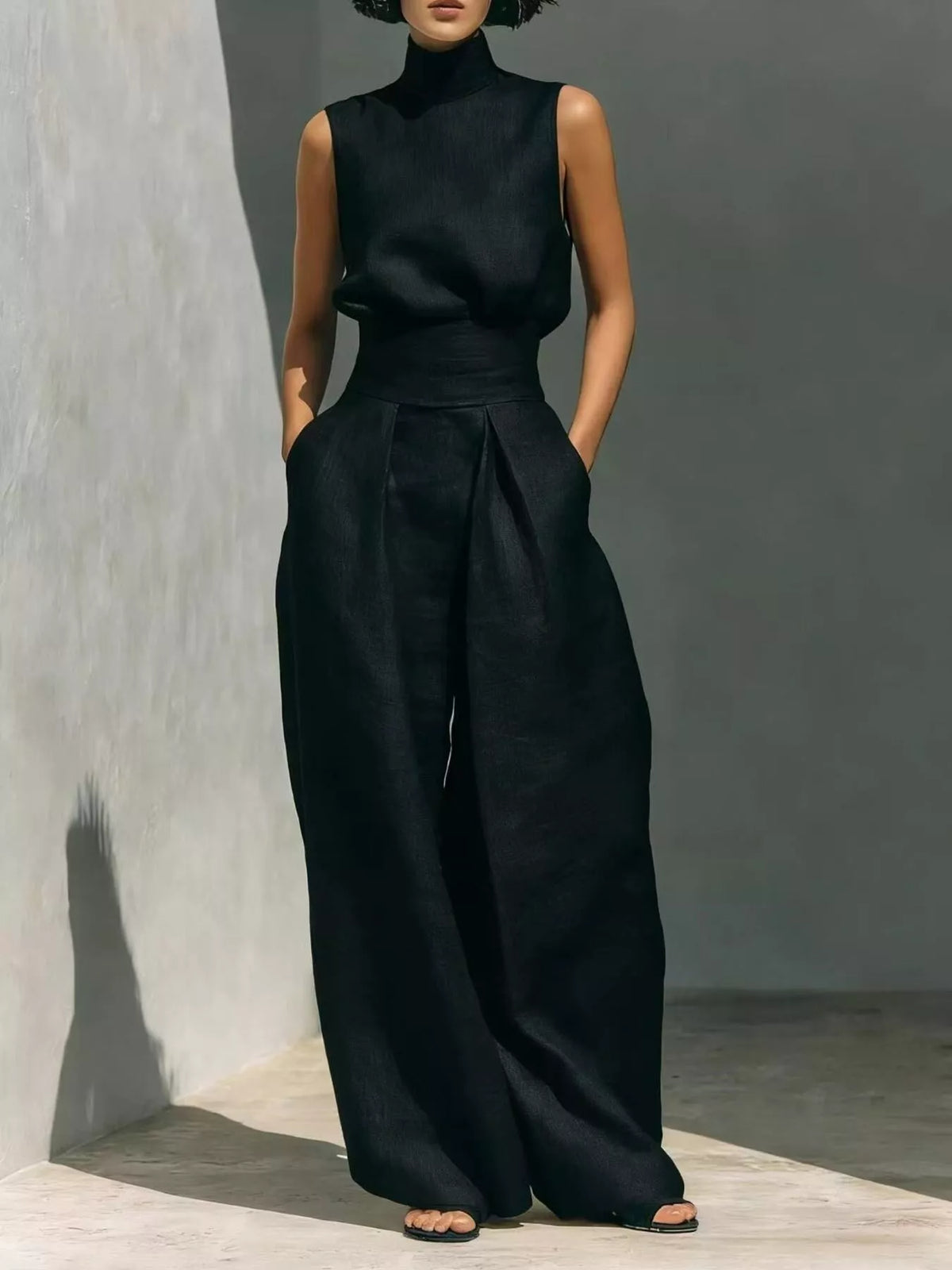 Sleeveless pants set color variant