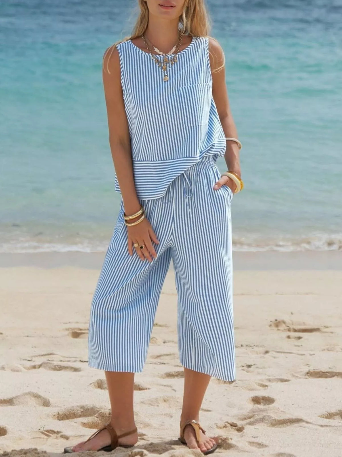 Striped sleeveless matching set side view