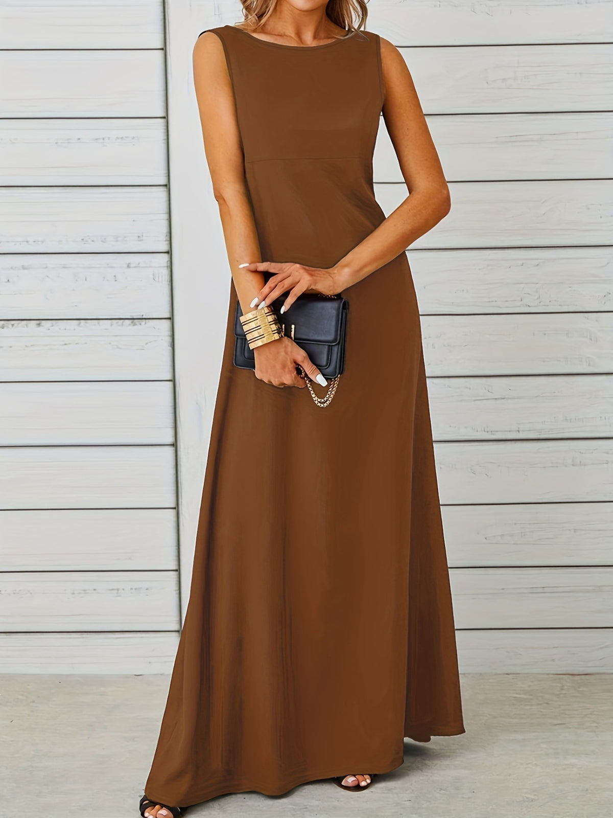 Color range of flowy maxi dress